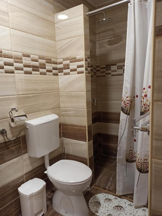 Studio Apartments Una Кореница Экстерьер фото