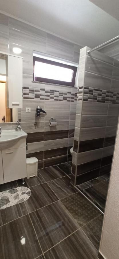 Studio Apartments Una Кореница Экстерьер фото